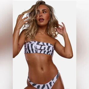 NWT Moana Bikini Slip Tube Top Size Large White Black